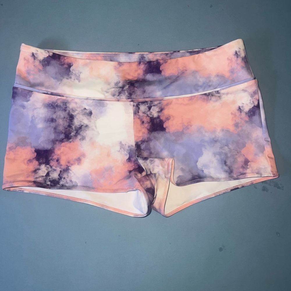 New Pink ROXY Women’s Large Swim 60$ Surf Shop Bikini Shorts Workout Beach Gym - Picture 2 of 8